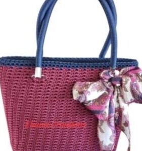Lady's crochet handbag