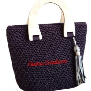 Lady's crochet handbag